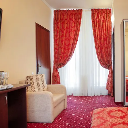 Manhattan & Restaurant 4*