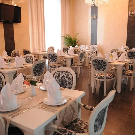 Manhattan & Restaurant